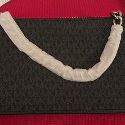 Women Micheal Kors Belt Purse