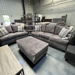 3pc Set: Sofa, Love Seat, & Ottoman 