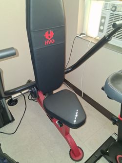 Seated plate loaded dip machine