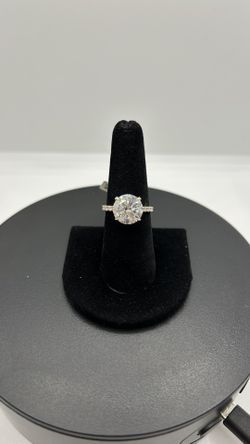 14KY 5.50CTW Round Engagement Ring 