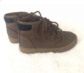 Boy shoes