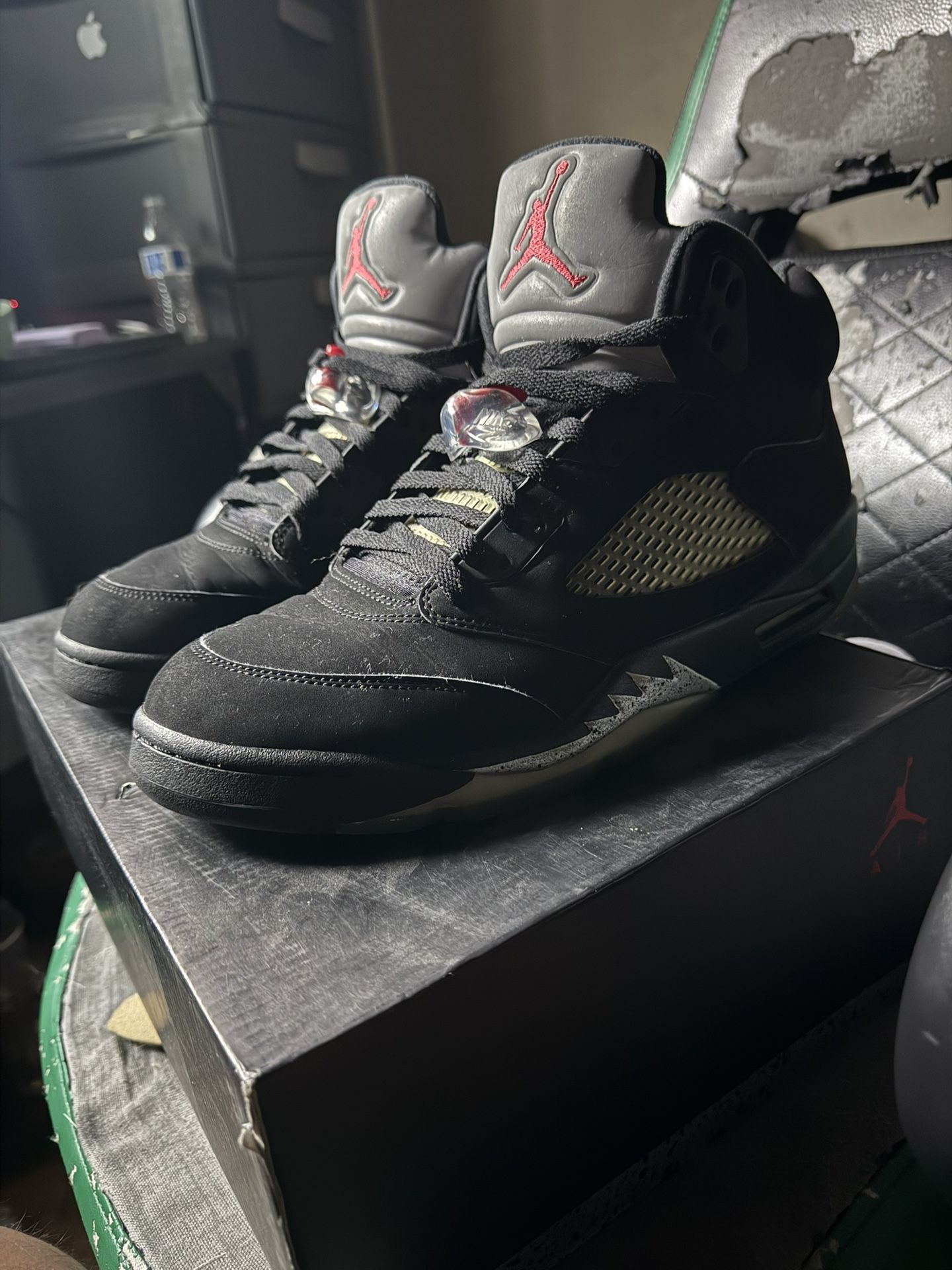 Jordan 5 Black Metallic (2016)