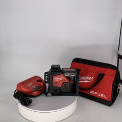 Milwaukee M12 12-Volt Lithium-Ion Cordless Green 250 ft. 3-Plane Laser Level Kit with One 4.0 Ah Battery & Charger