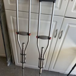 Crutches 