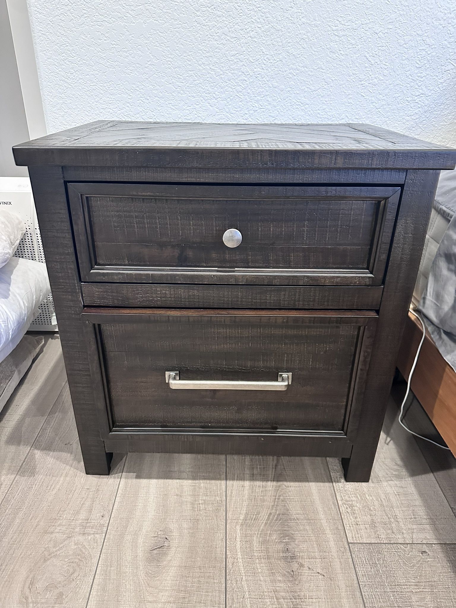 Brand New 5 Piece Bedroom Furniture Set