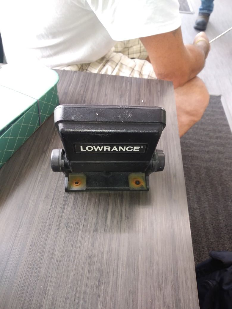 Lowrance X24 High Definition Fish Finder