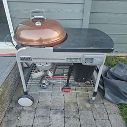 Weber Performer Deluxe 22-inch charcoal grill