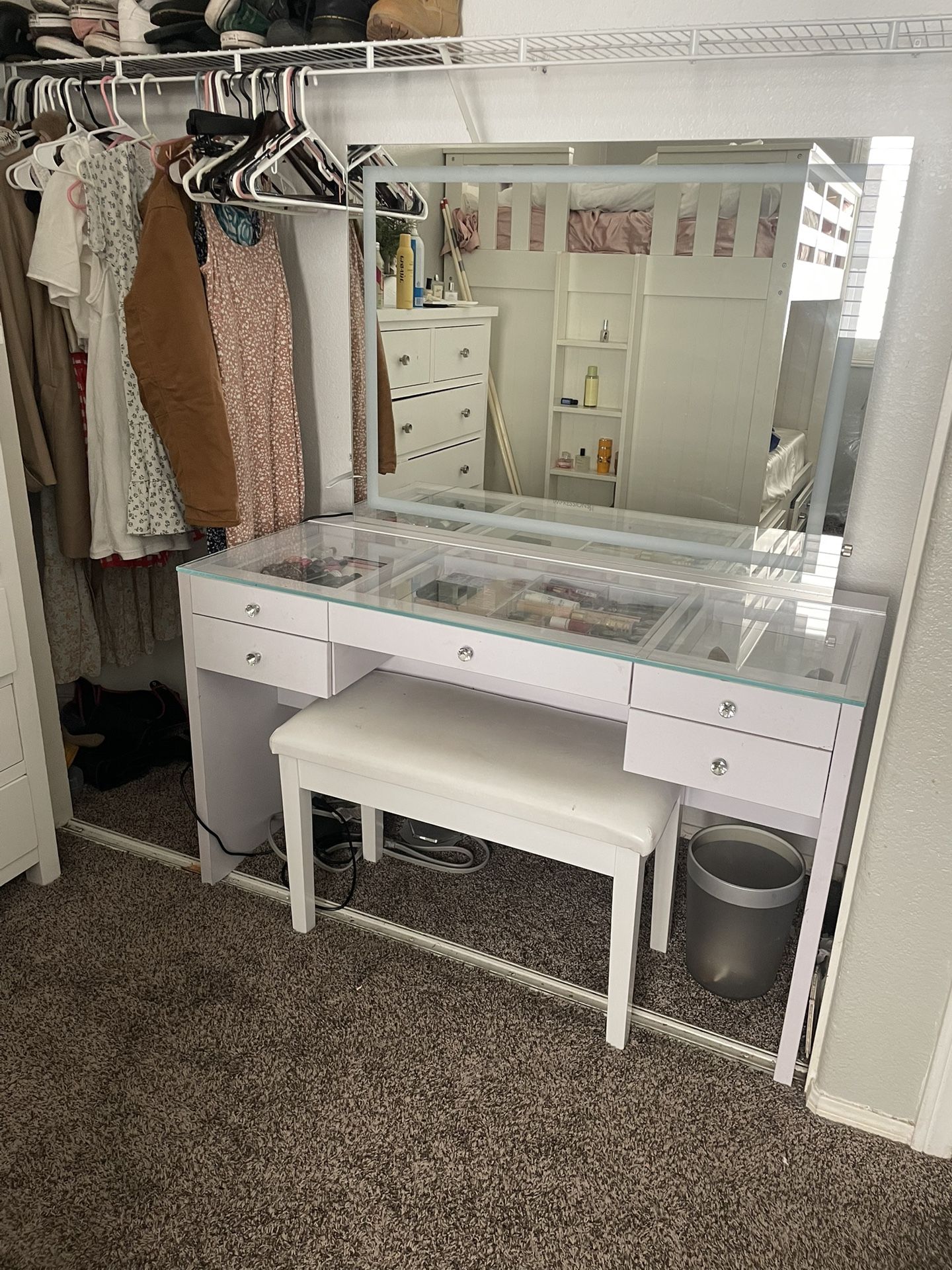 Impressions Vanity
