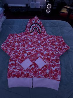 Medium BAPE hoodie‼️