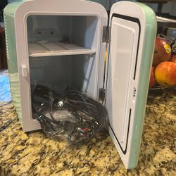 Mini Refrigerator 