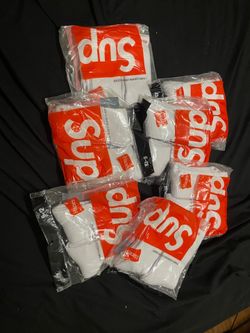 Supreme socks