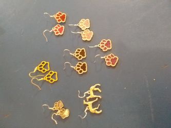 Paw Earrings 