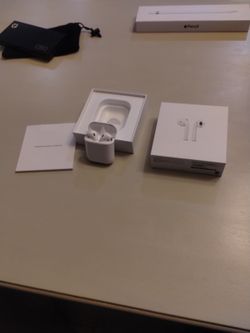 Apple AirPods