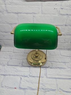 Vintage Brass Bankers Desk Library Students Lamp Emerald Green Glass Shade Sharp