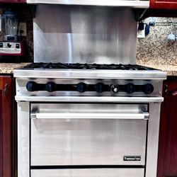 Commercial 6 Burner Gas Range w/ Convection Oven – MUST GO