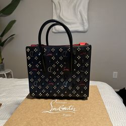 Christian Louboutin: Paloma Medium Purse