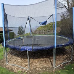 Trampoline - Free (for Pick up Only)