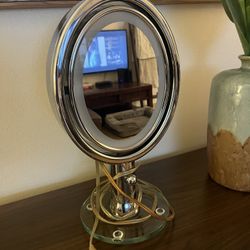 The Sharper Image Vanity Hollywood LED