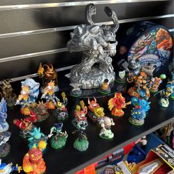 SKYLANDERS COLLECTION