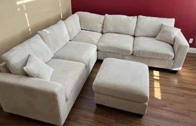Sectional couch with ottoman