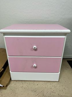 Girls nightstand