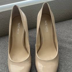 Nine West Taupe Pointed-Toe Heels Size 7.5