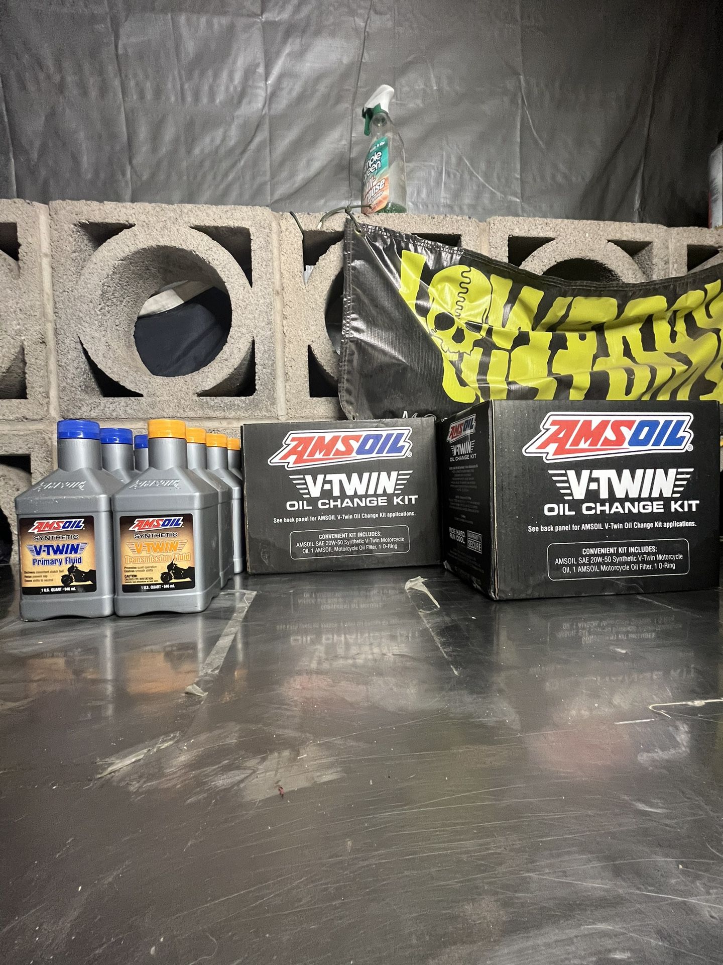 Synthetic V-Twin SAE 20W-50 Motorcycle Oil Change Kit by AMSOIL at