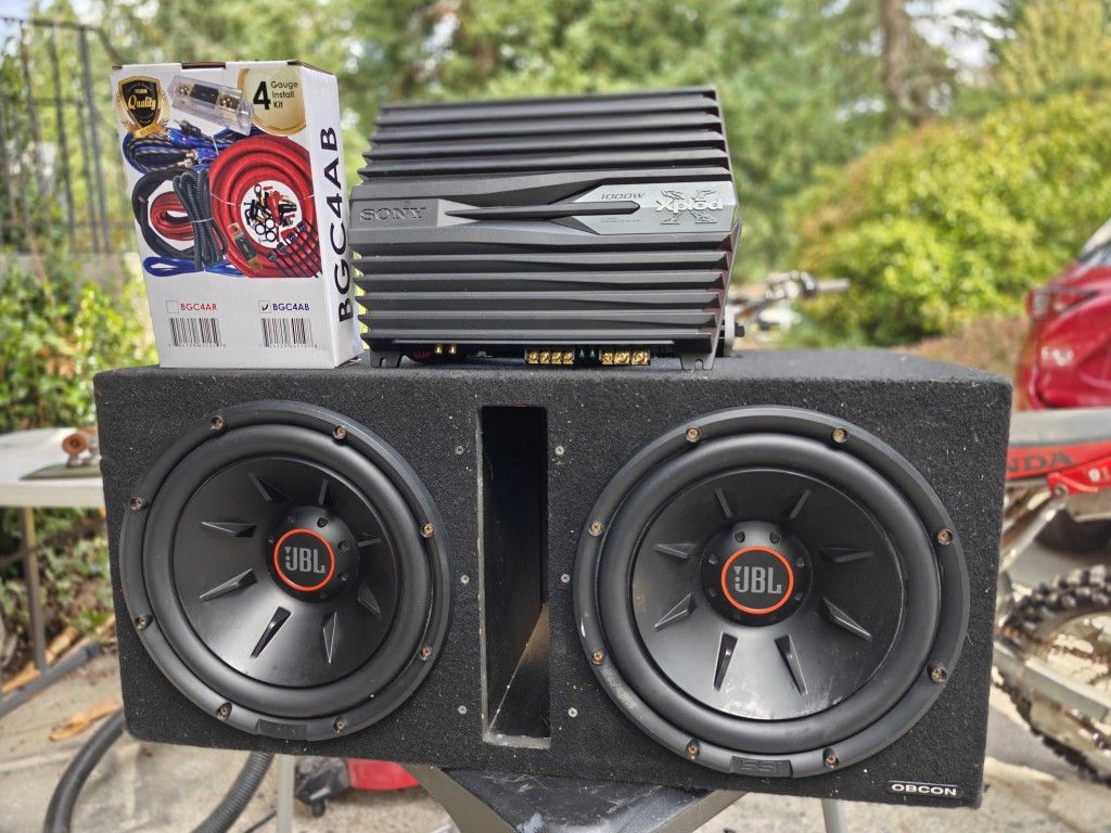 JBL 12" Subwoofers With 1000 War Amp And Wiring Kit