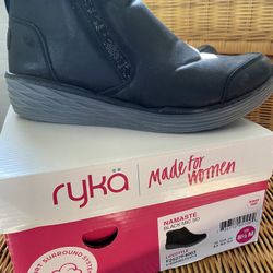 Ryka Women’s Boots Size 8.5