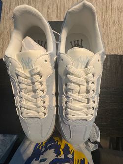 Watson Boneba baby blue men 9 sneakers white sneakers with bone-shaped cutouts