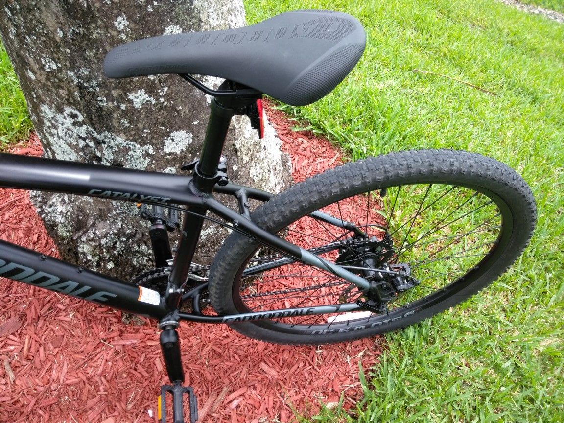 2018 Cannondale Catalyst 3 27.5
