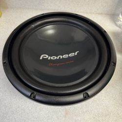 Pioneer 12” (400w Rms)
