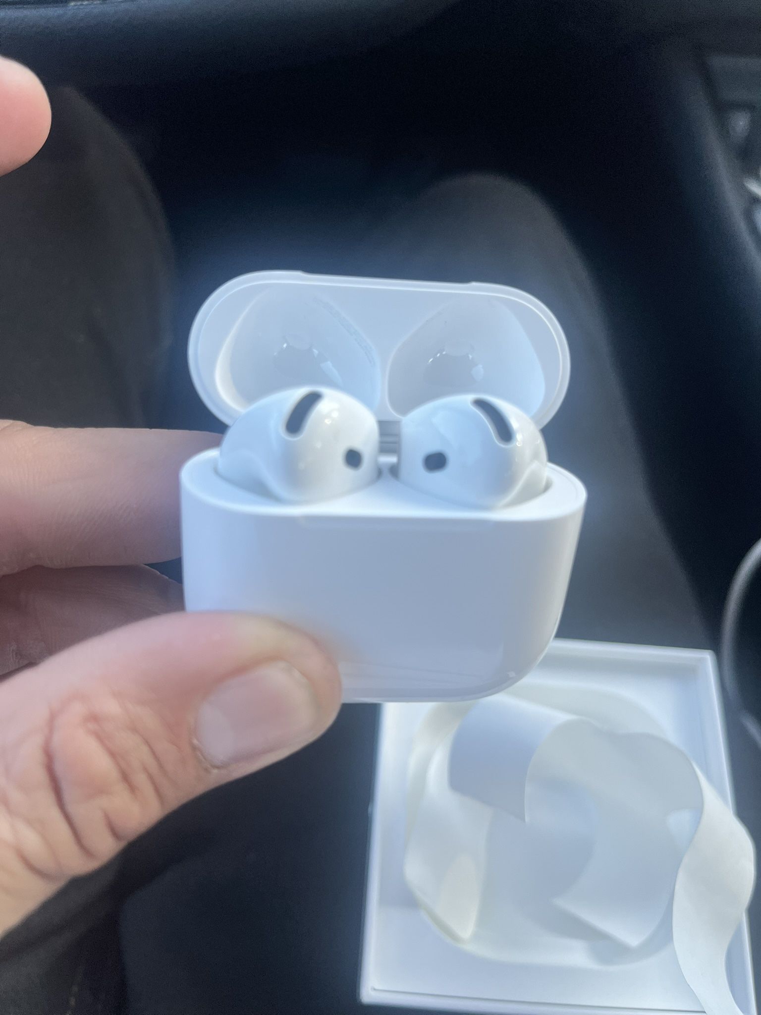 Apple AirPods 4