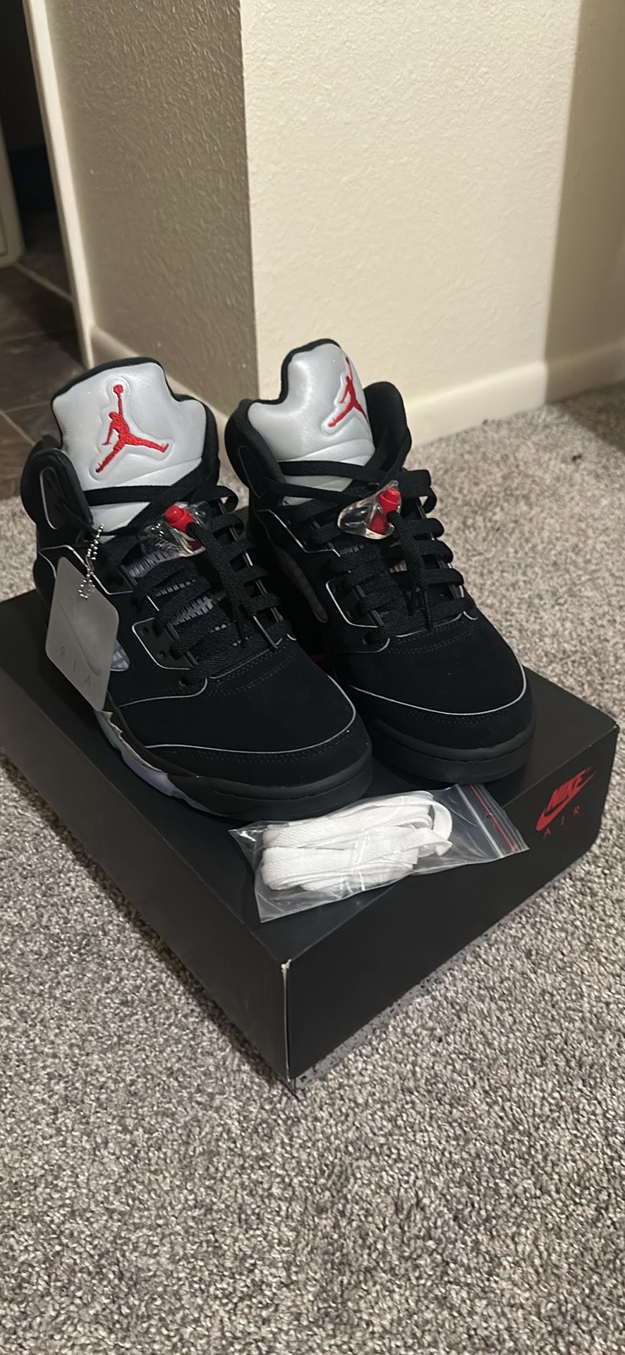 Jordan 5 Black metallic