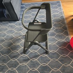 Toddler Tower - Boon Pivot Brand - Perfect Condition 