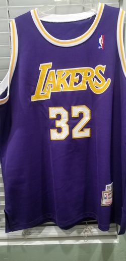 2 XL Lakers Magic Johnson Jersey