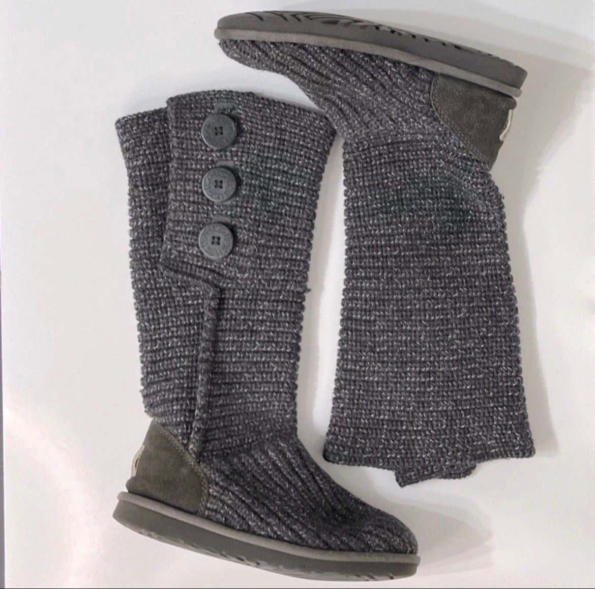 Women’s UGG Classic Cardi Knit Boot Size 5