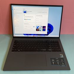 LG Gram 17” (2022) i7 12th Generation 16GB 512GB super light powerful laptop (Evo certified)