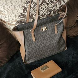 Micheal Kors Bag & Wallet Set 