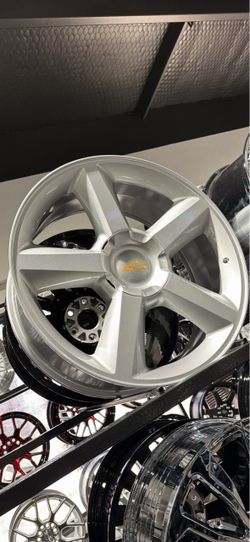 22s silver wheels tires new 6lug Chevy