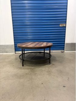 Round coffee table