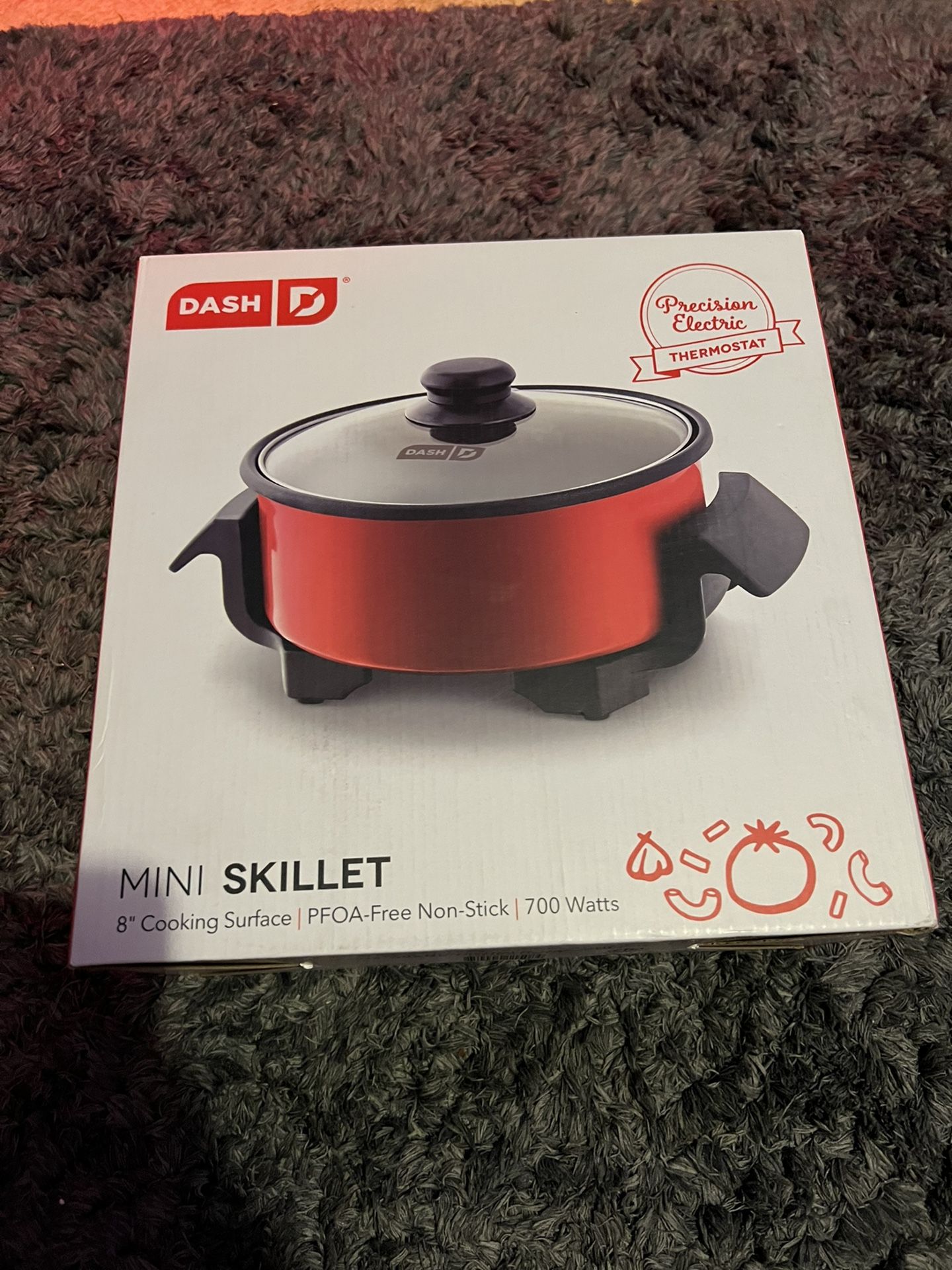 Dash 8-inch Electric Mini Skillet
