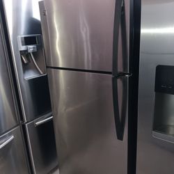 Kenmore Refrigerator Stainless Steel Works Good 👍