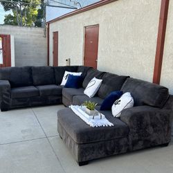 Balisnoe 3 Piece Sectional Couch! (FREE DELIVERY 🚚)