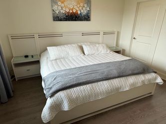 White Bedroom Set with Integrated Headboard and Nightstands