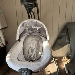 Graco Baby Swing