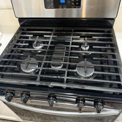 Whirlpool Stove And Microwave
