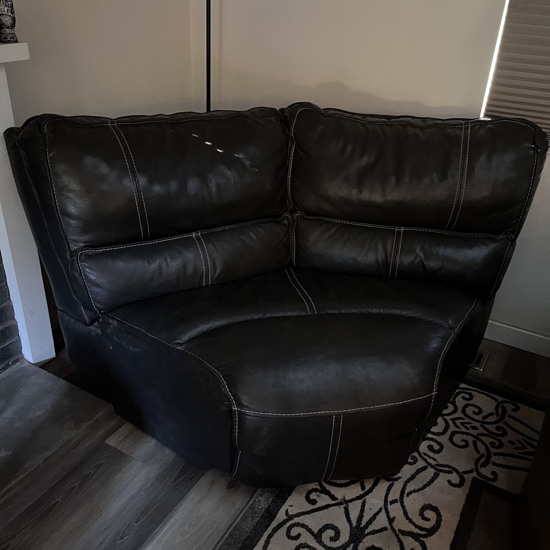 Free Black Leather Corner Couch Seat