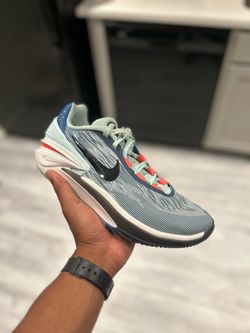 Nike gt cut 2.0 size 10