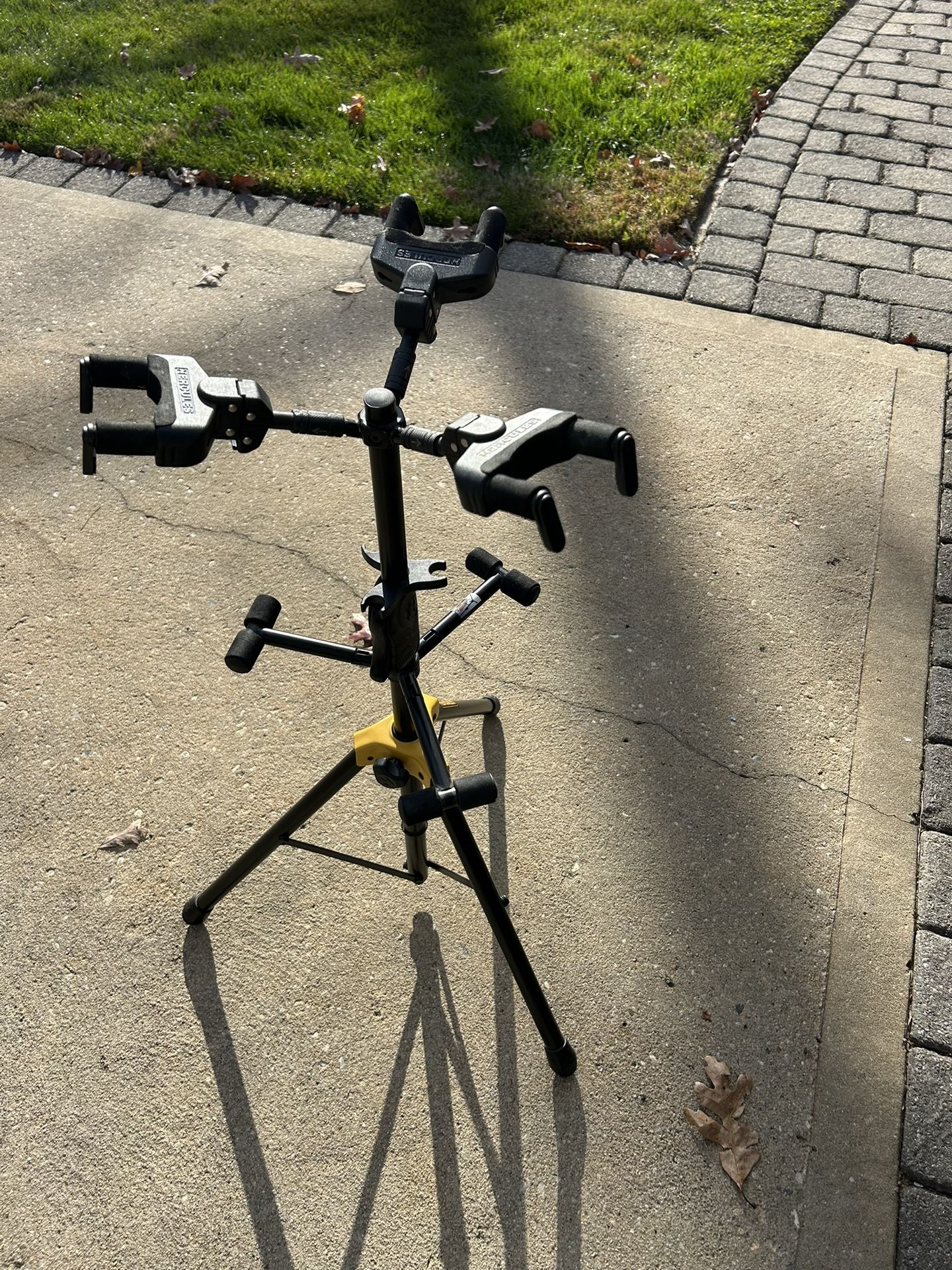 Hercules  Guitar Stand  